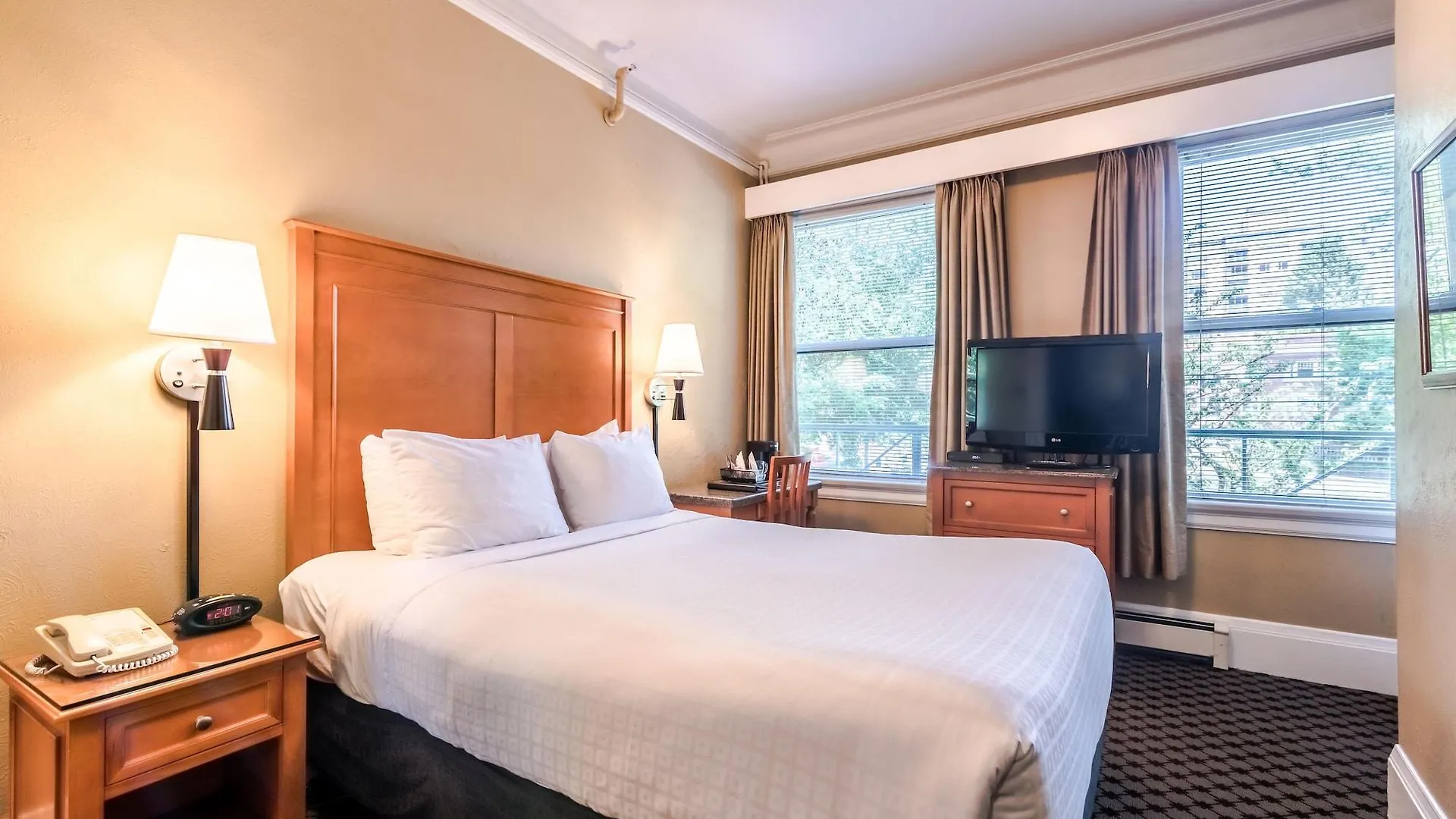 The Sylvia Hotel Vancouver