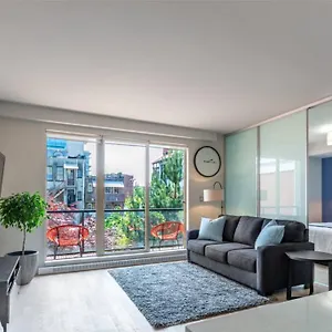 Apartment Clean 3rd Floor Executive 1 Bedroom Apt In Old Town China Town Victoria
